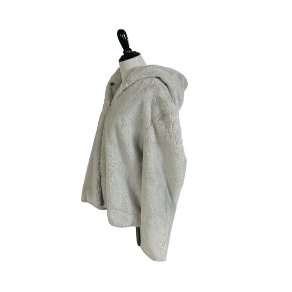 Vera Wang Size Large Ivory Faux Fur Shell Waist Length Coat Luxury Designer - Picture 8 of 13